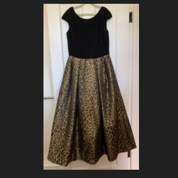 Theia Gown Black with Brown and Gold Animal Print, Sz 6 - Picture 1 of 8